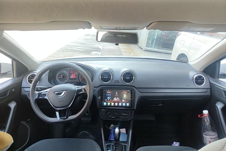 Used Jetta VA3 2020 1.5L Automatic "Upward Life" Edition Center Console