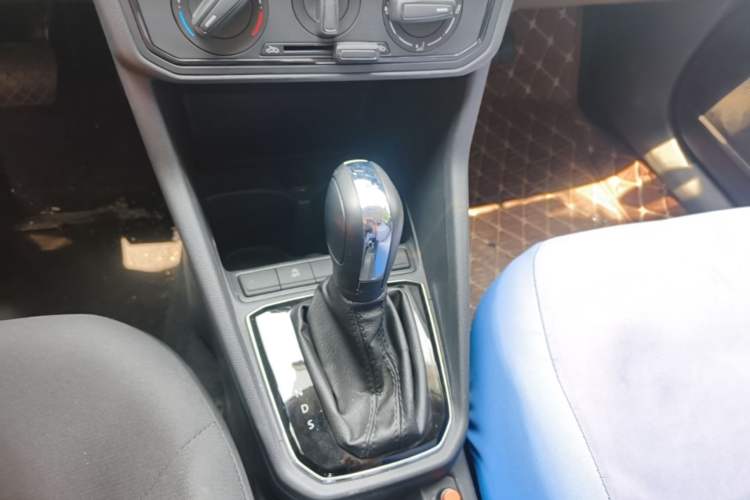 Used Jetta VA3 2020 1.5L Automatic "Upward Life" Edition Gear Lever