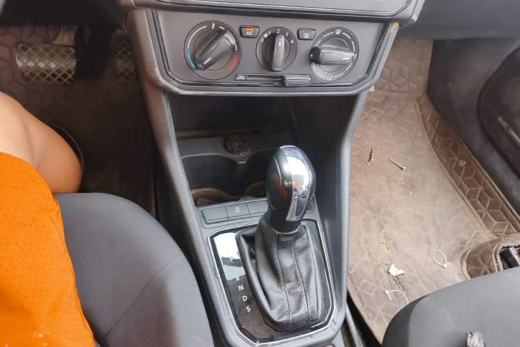 Used Jetta VA3 2020 1.5L Automatic "Upward Life" Edition Gear Lever