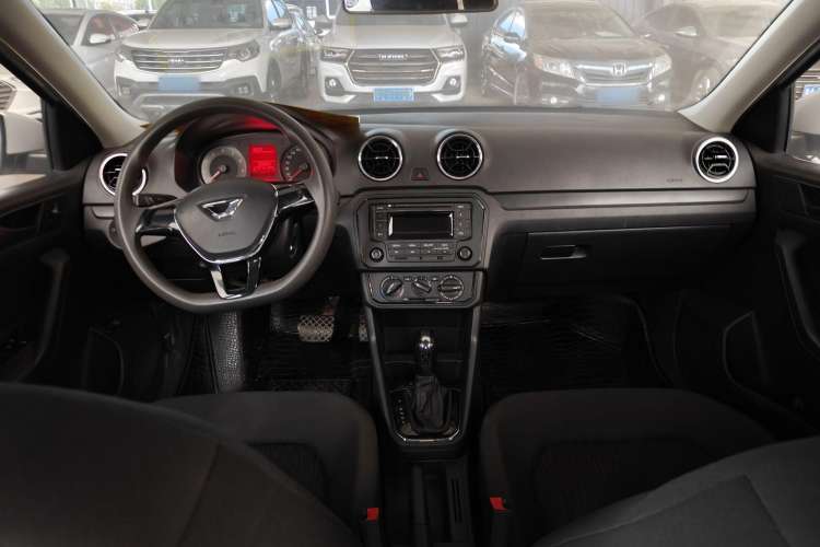 Used Jetta VA3 2020 1.5L Automatic "Upward Life" Edition Interior 1