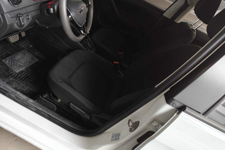 Used Jetta VA3 2020 1.5L Automatic "Upward Life" Edition Interior 5