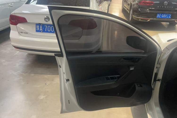Used Jetta VA3 2020 1.5L Automatic "Upward Life" Edition Left Front Door Interior