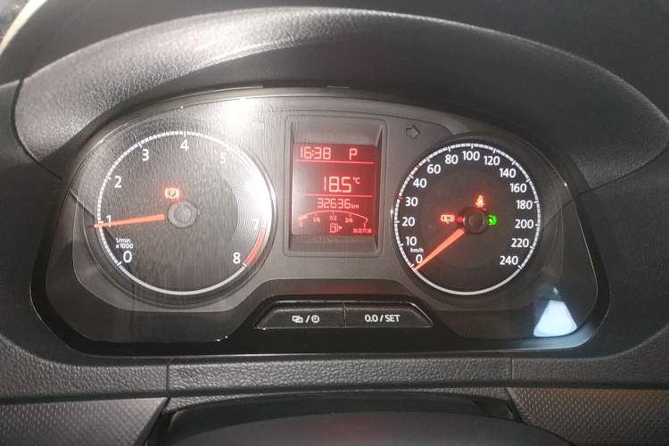 Used Jetta VA3 2020 1.5L Automatic "Upward Life" Edition Odometer Close Up
