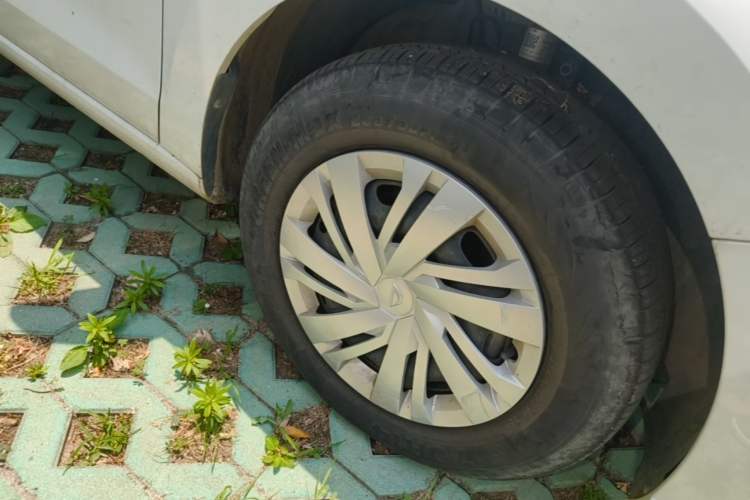Used Jetta VA3 2020 1.5L Automatic "Upward Life" Edition Right Front Wheel Hub