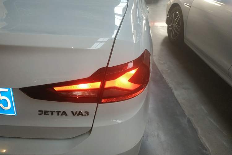 Used Jetta VA3 2020 1.5L Automatic "Upward Life" Edition Right Rear Taillight