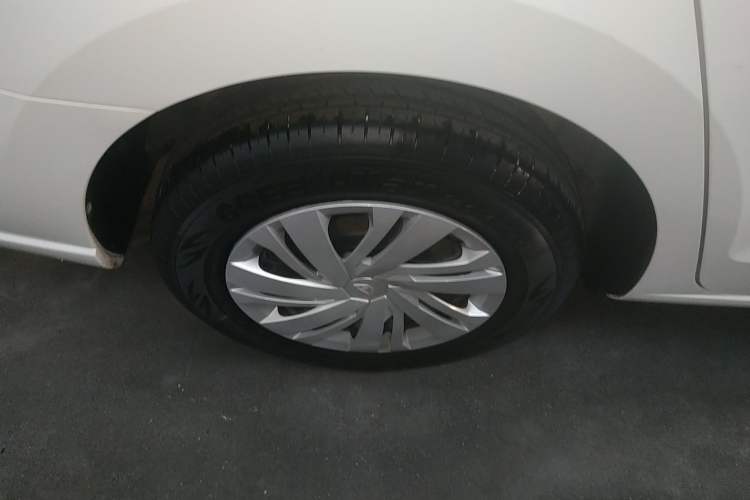 Used Jetta VA3 2020 1.5L Automatic "Upward Life" Edition Right Rear Wheel Hub