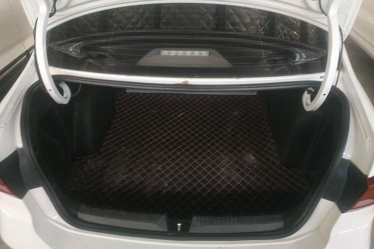 Used Jetta VA3 2020 1.5L Automatic "Upward Life" Edition Trunk