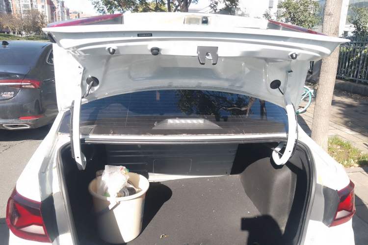 Used Jetta VA3 2020 1.5L Automatic "Upward Life" Edition Trunk
