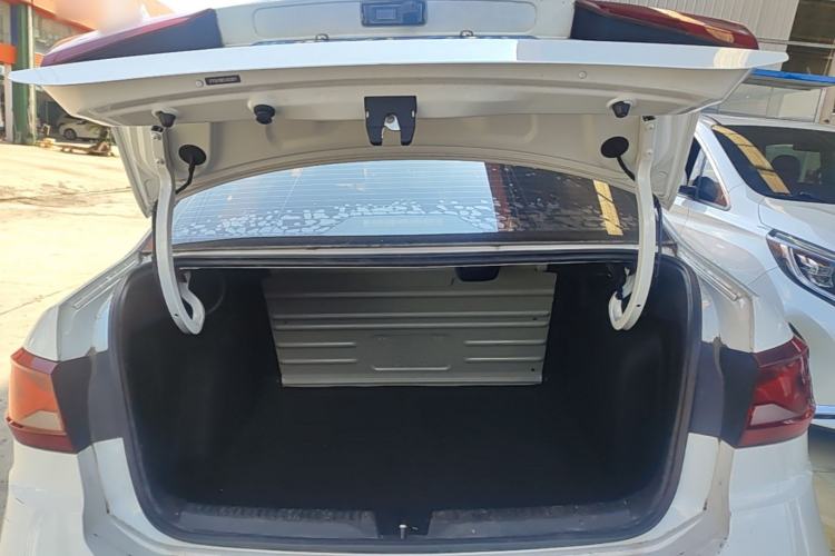 Used Jetta VA3 2020 1.5L Automatic "Upward Life" Edition Trunk