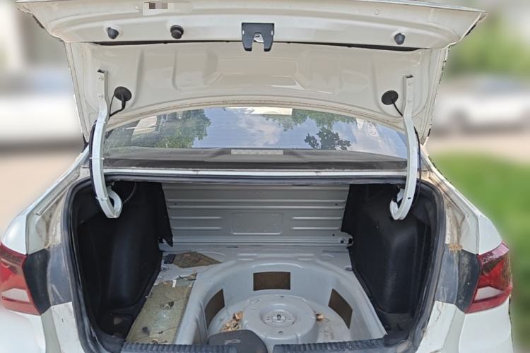 Used Jetta VA3 2020 1.5L Automatic "Upward Life" Edition Trunk