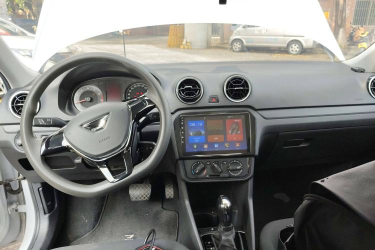 Used Jetta VA3 2021 1.5L Automatic "Upward Journey" Edition Center Console