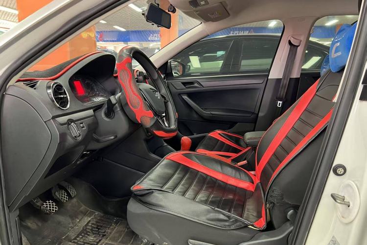 Used Jetta VA3 2021 1.5L Manual Entry-Level Version Interior 2