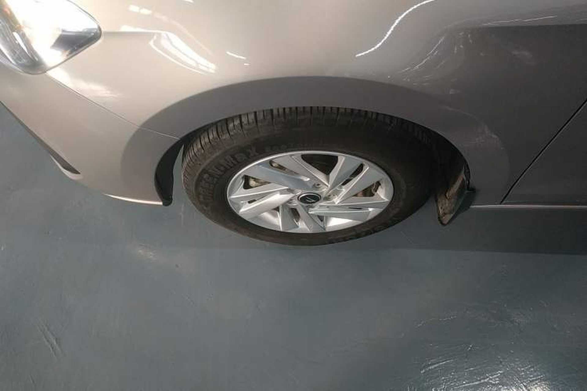 Used Jetta VA3 2021 1.5L Automatic "Upward Journey" Edition Left Front Wheel Hub