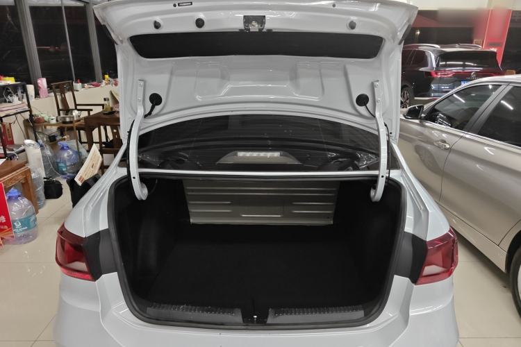Used Jetta VA3 2021 1.5L Automatic "Upward Journey" Edition Trunk