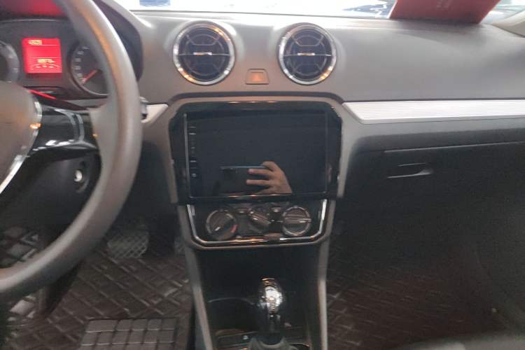 Used Jetta VA3 2021 1.5L Automatic Enjoyment Edition Audio And AC Panel
