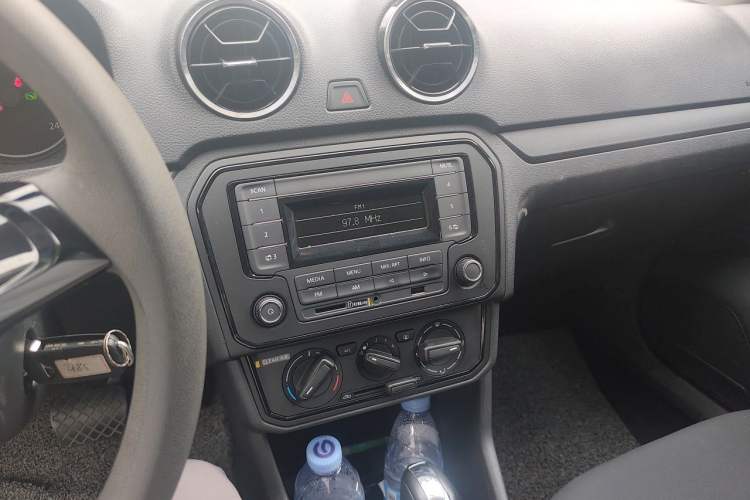 Used Jetta VA3 2021 1.5L Automatic "Upward Journey" Edition Audio And AC Panel