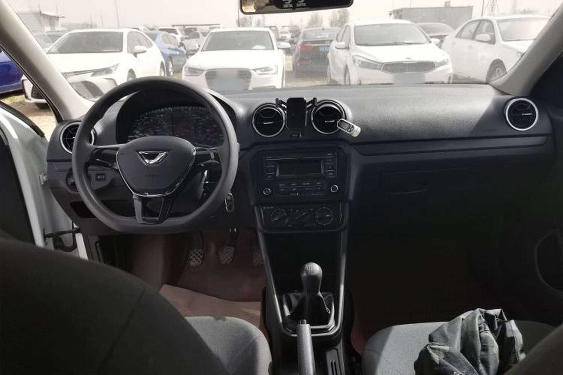 Used Jetta VA3 2021 1.5L Manual Entry-Level Version Center Console