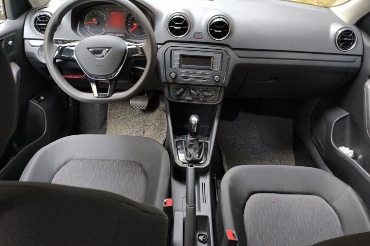 Used Jetta VA3 2021 1.5L Automatic "Upward Journey" Edition Center Console