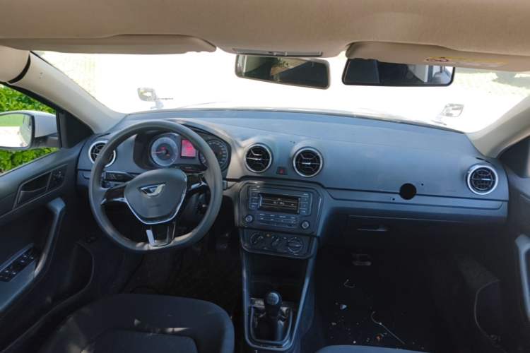 Used Jetta VA3 2021 1.5L Manual Entry-Level Version Center Console