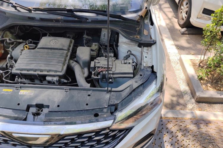 Used Jetta VA3 2021 1.5L Manual Entry-Level Version Engine Bay Left