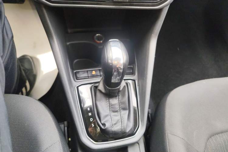 Used Jetta VA3 2021 1.5L Automatic "Upward Journey" Edition Gear Lever