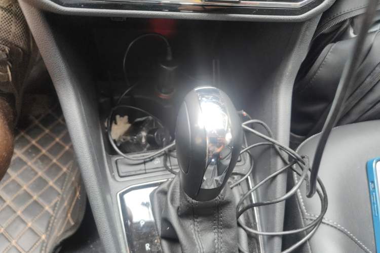 Used Jetta VA3 2021 1.5L Automatic Enjoyment Edition Gear Lever