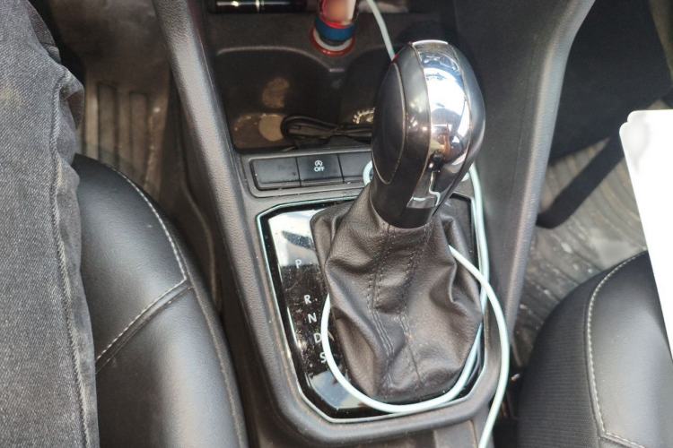 Used Jetta VA3 2021 1.5L Automatic Enjoyment Edition Gear Lever