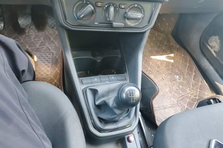 Used Jetta VA3 2021 1.5L Manual Entry-Level Version Gear Lever