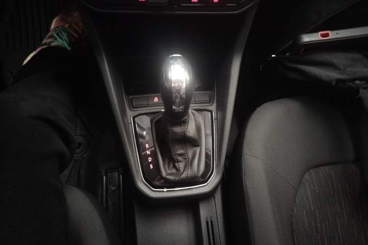 Used Jetta VA3 2021 1.5L Automatic "Upward Journey" Edition Gear Lever
