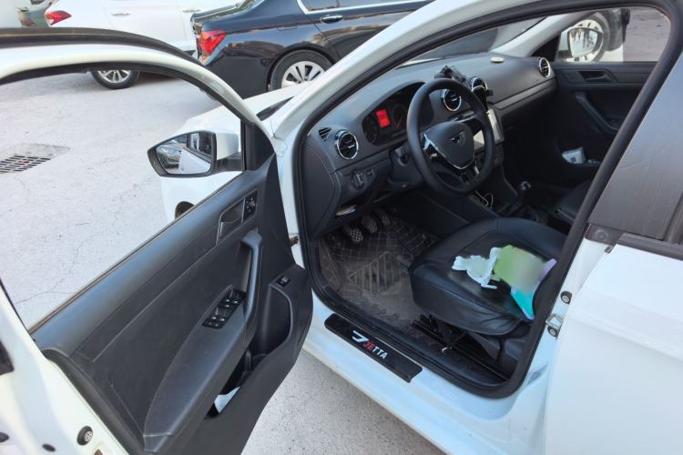 Used Jetta VA3 2021 1.5L Manual Entry-Level Version Interior 2