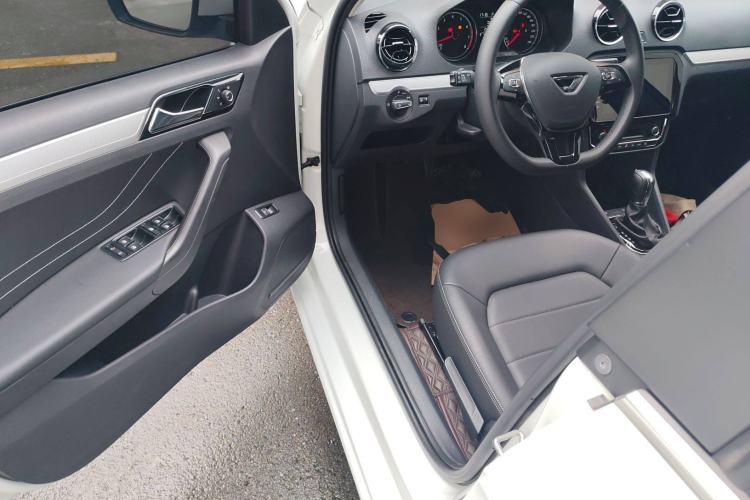 Used Jetta VA3 2021 1.5L Automatic Glory Edition Interior 3