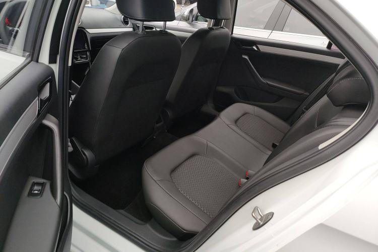 Used Jetta VA3 2021 1.5L Manual Enjoyment Edition Interior 4
