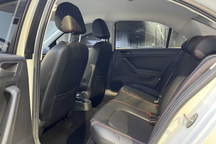 Used Jetta VA3 2021 1.5L Automatic "Upward Journey" Edition Interior 5