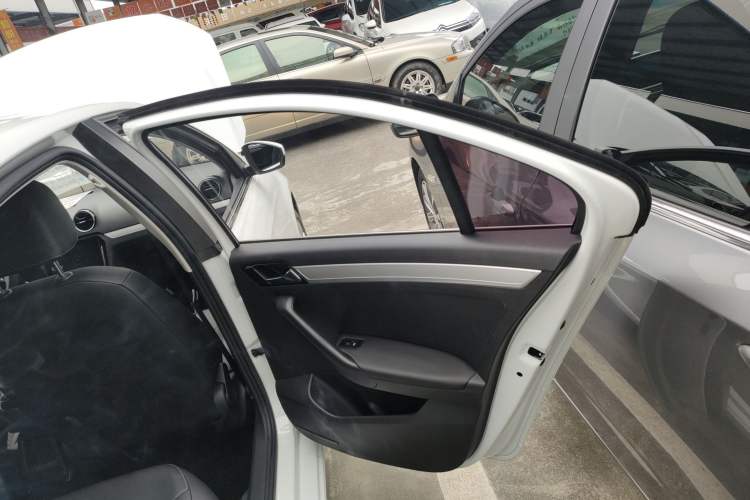 Used Jetta VA3 2021 1.5L Manual Enjoyment Edition Interior 6