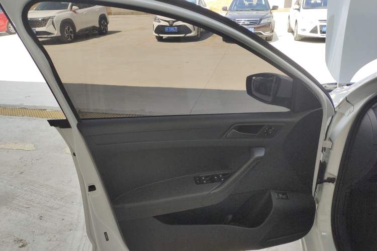 Used Jetta VA3 2021 1.5L Manual Entry-Level Version Left Front Door Interior