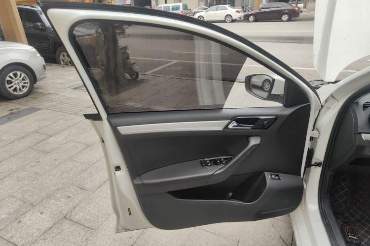 Used Jetta VA3 2021 1.5L Automatic Enjoyment Edition Left Front Door Interior