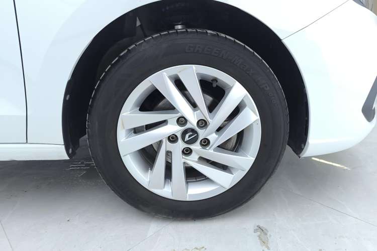 Used Jetta VA3 2021 1.5L Automatic Enjoyment Edition Left Front Wheel Hub