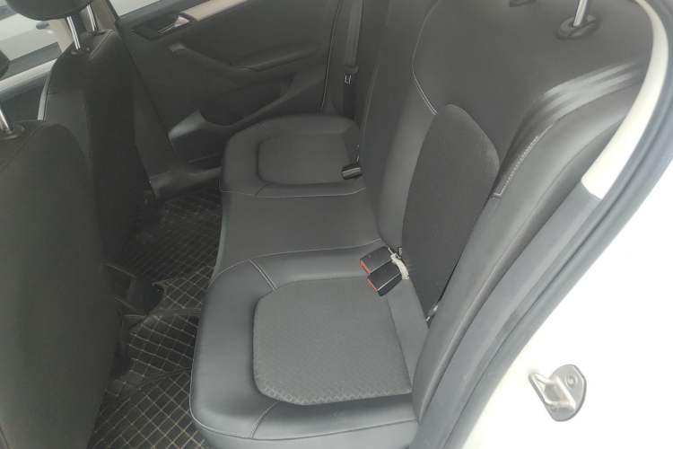 Used Jetta VA3 2021 1.5L Automatic Enjoyment Edition Left Rear Seat