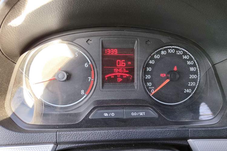 Used Jetta VA3 2021 1.5L Manual Enjoyment Edition Odometer Close Up