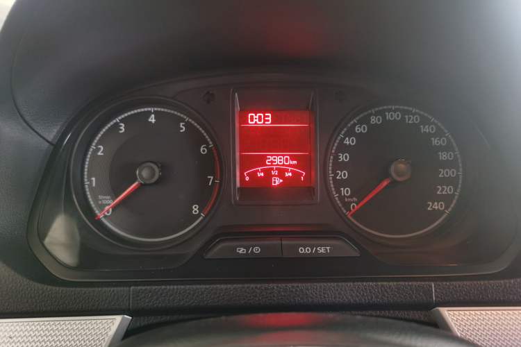 Used Jetta VA3 2021 1.5L Automatic Enjoyment Edition Odometer Close Up