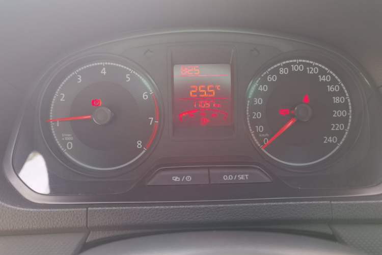 Used Jetta VA3 2021 1.5L Manual Entry-Level Version Odometer Close Up