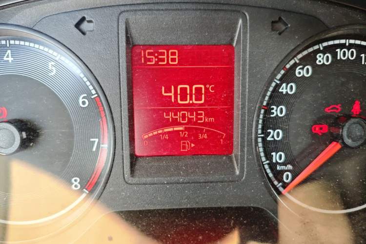 Used Jetta VA3 2021 1.5L Manual Entry-Level Version Odometer Close Up