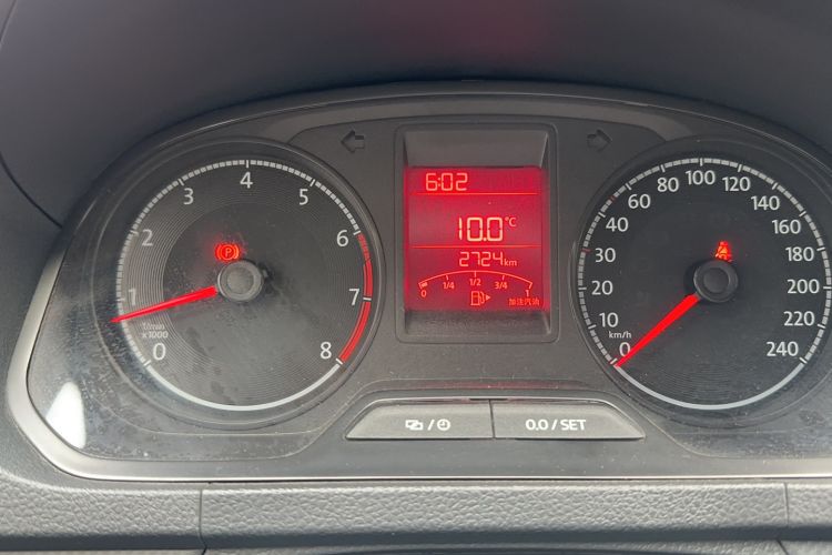 Used Jetta VA3 2021 1.5L Manual Entry-Level Version Odometer Close Up