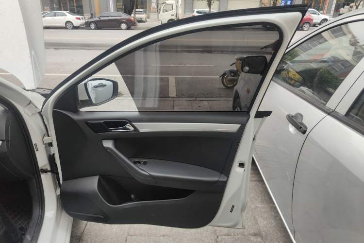 Used Jetta VA3 2021 1.5L Automatic Enjoyment Edition Right Front Door Interior