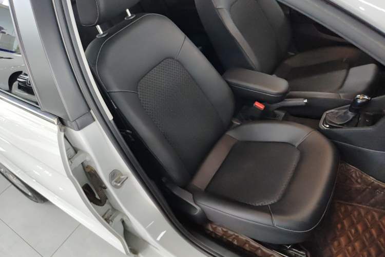 Used Jetta VA3 2021 1.5L Automatic Enjoyment Edition Right Front Seat