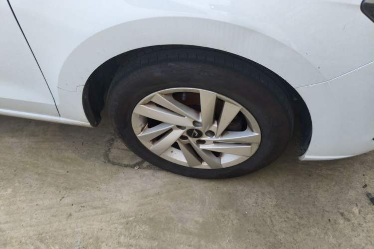 Used Jetta VA3 2021 1.5L Automatic Enjoyment Edition Right Front Wheel Hub