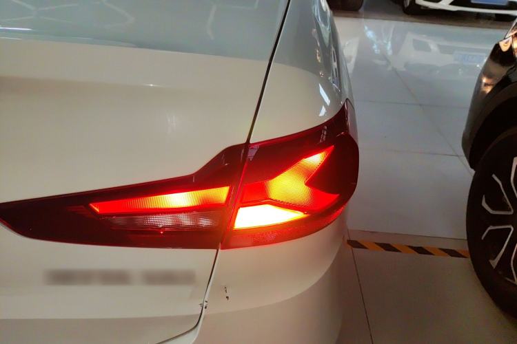 Used Jetta VA3 2021 1.5L Automatic "Upward Journey" Edition Right Rear Taillight