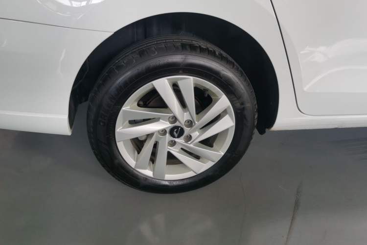 Used Jetta VA3 2021 1.5L Automatic Enjoyment Edition Right Rear Wheel Hub