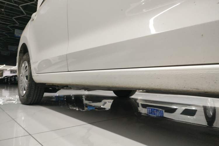 Used Jetta VA3 2021 1.5L Automatic "Upward Journey" Edition Right Side Sill