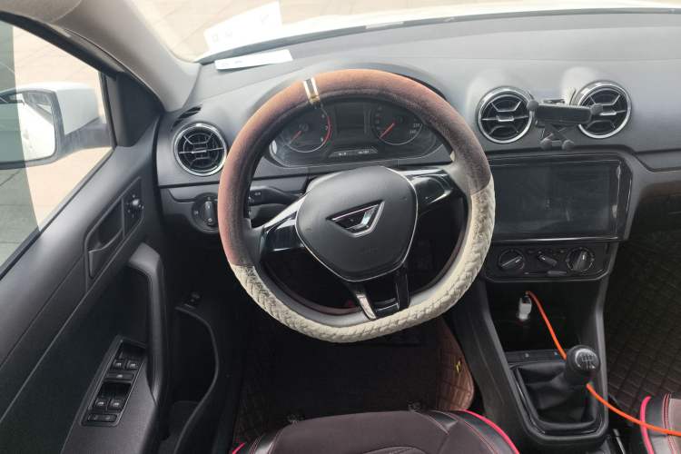 Used Jetta VA3 2021 1.5L Manual Entry-Level Version Steering Wheel